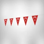 İpe Dizili Üçgen Türk Bayrağı